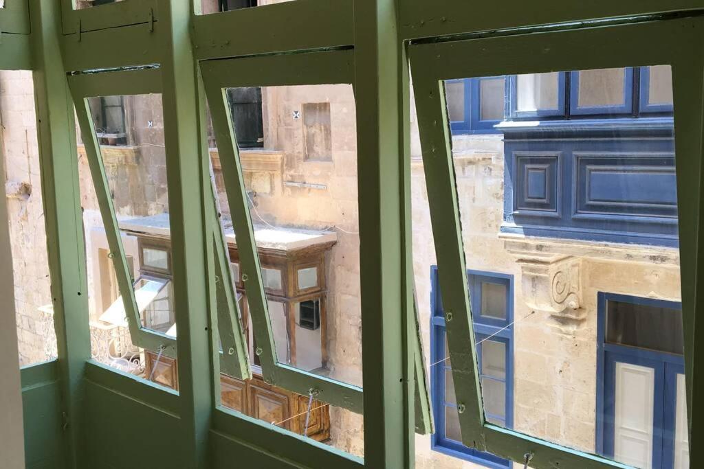 St Nicholas バレッタ エクステリア 写真